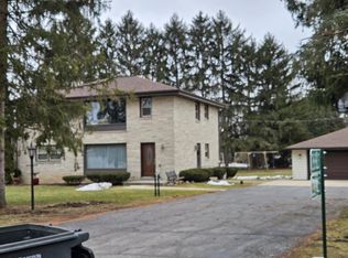 26903 S Elm Ln #26905, Waterford, WI 53185