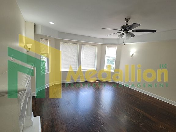 3rd image of 8330 S Maryland Ave #3N