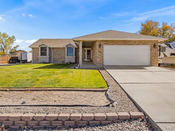 126 S Golfwood Dr W, Pueblo West, CO 81007