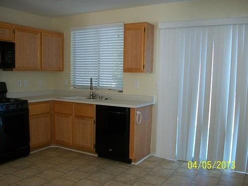 5th image of 984 Skyforest Dr