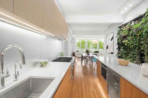 Sold by Compass | media 6