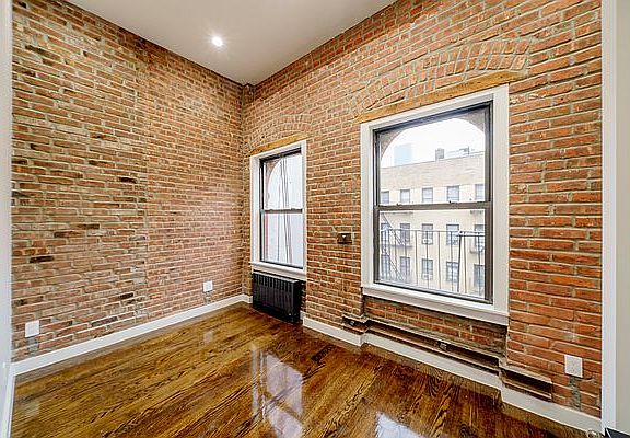 2nd image of 312 W 21st St #5F