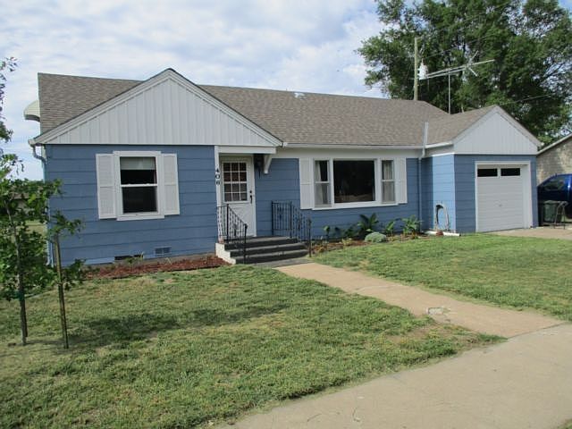 1st image of 406 E 1st St