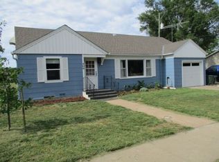 406 E 1st St, Hillsboro, KS 67063