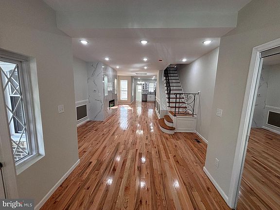 2nd image of 5428 W Montgomery Ave