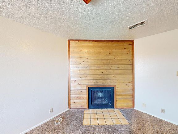 3rd image of 408C SE 6th St #C