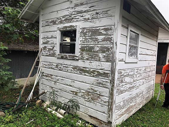 4th image of 3535 Cedar Hill Ln