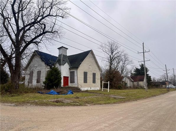 324 N Main St, Blairstown, MO 64726