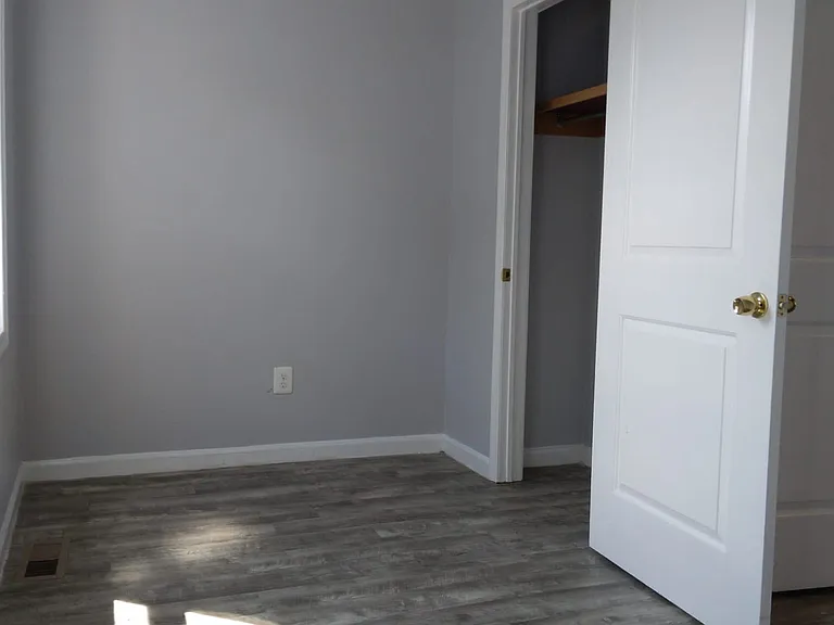 128 N Dearborn St — Photo 15