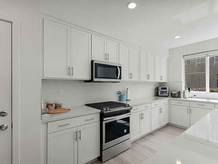 122 Red Brick Dr #6 — Photo 26
