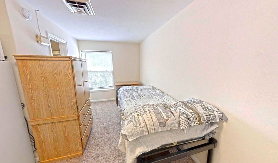 2nd image of 406 E Green St #7296809