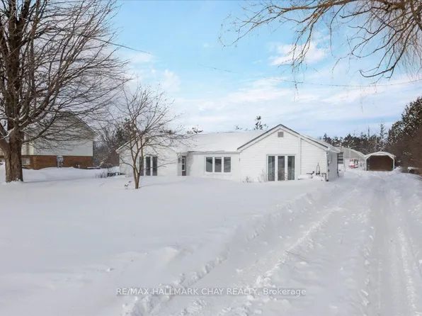 3302 Innisfil Beach Rd, Innisfil, ON L9S 4C7