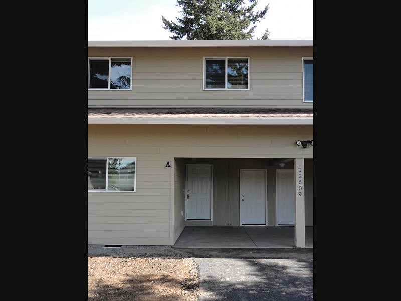 1st image of 12609 NE 44th St