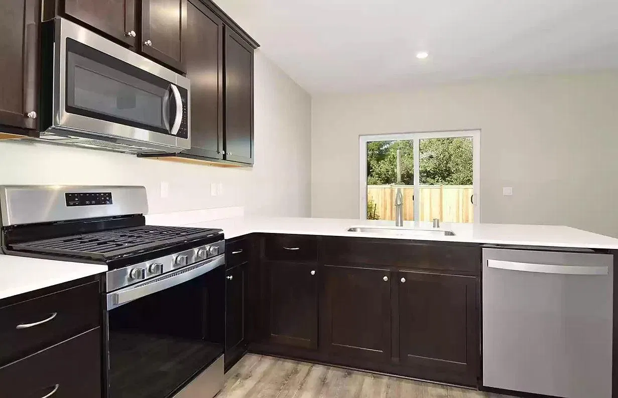 15316 NE 72nd Way — Photo 4