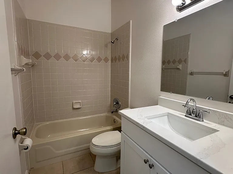 4046 Bonnie Dr — Photo 9