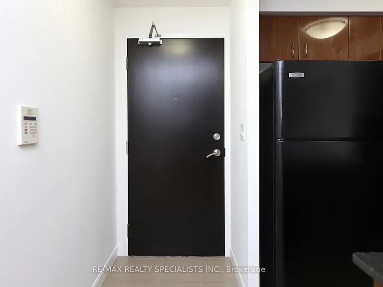 5791 Yonge St #706 — Photo 2