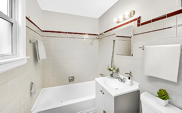8900 S Dauphin Ave #2 — Photo 6