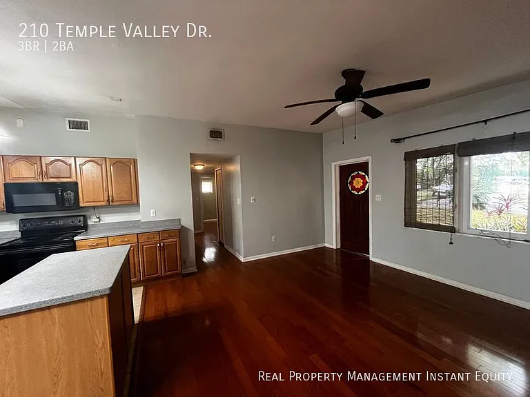 210 Temple Valley Dr — Photo 2