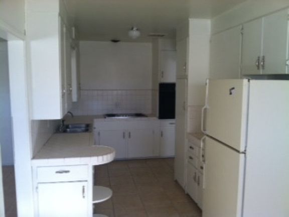 4th image of 1240 S 10th Ave