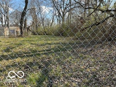 523 W 28th St, Indianapolis, IN, 46208