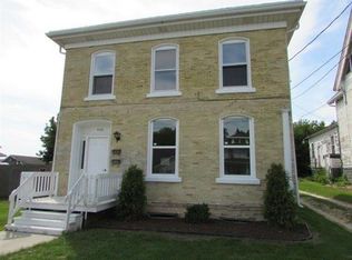420 N 7th St, Manitowoc, WI 54220