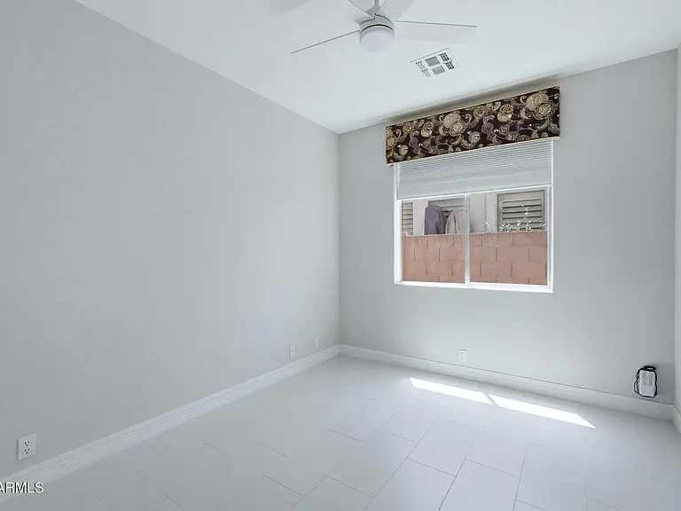 7647 E Los Gatos Dr — Photo 24