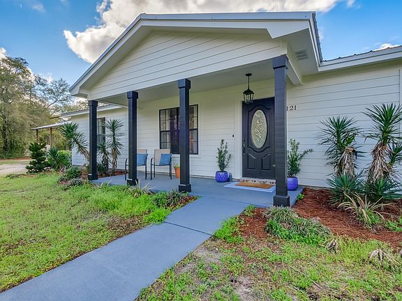 2nd image of 121 Windsong Cir S