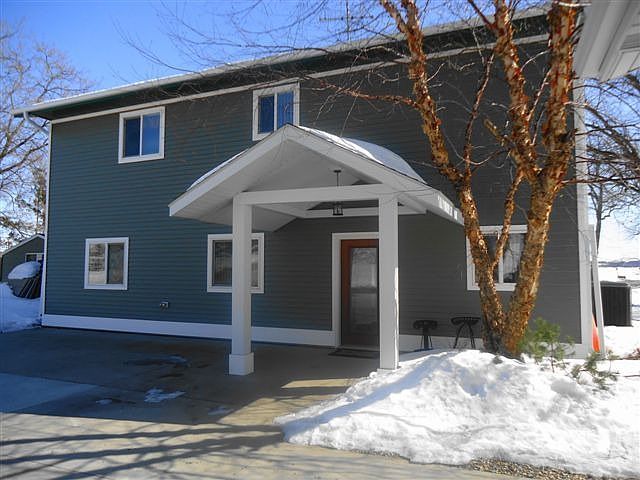 2nd image of 25468 Crystal Springs Dr
