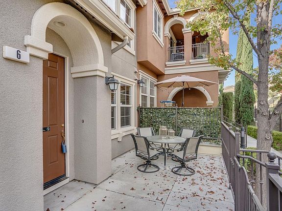 3rd image of 3405 Vittoria Pl Unit 6