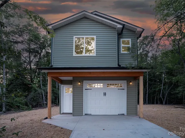 310 Woodlawn Dr, Connelly Springs, NC 28612