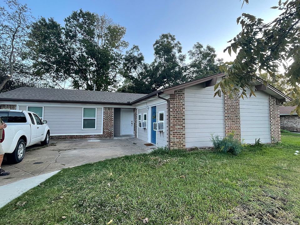 1st image of 1112 Darlene Ln