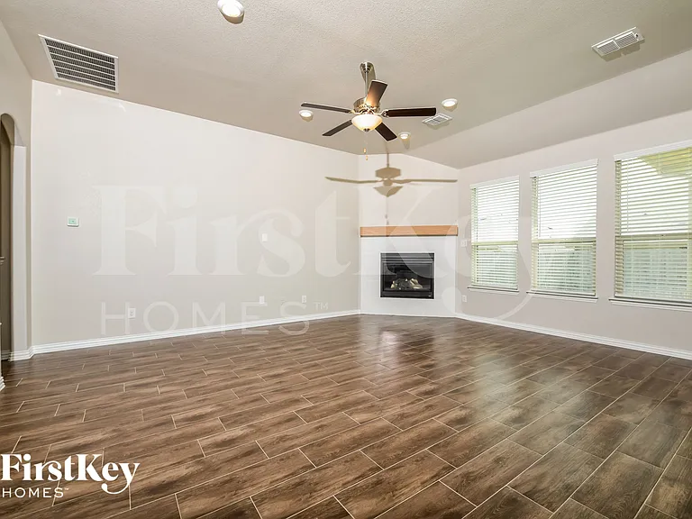 14881 Gilley Ln — Photo 3
