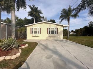 1418 Diamond Lake Cir, Naples, FL 34114