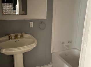 206 W William St APT 1, Delaware, OH