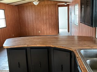 913 S Beech St #5-6, Winnsboro, TX 75494