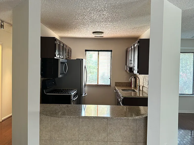 74 Park Gate Dr — Photo 55