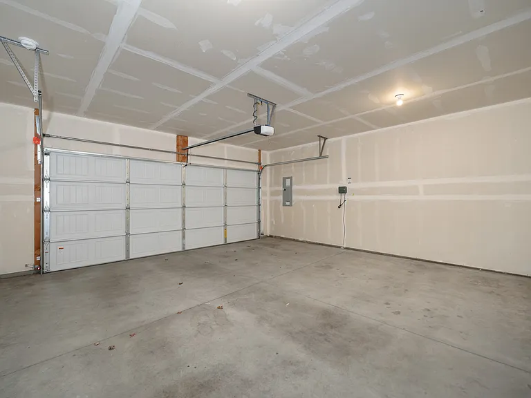 824 S Bulldog St — Photo 29