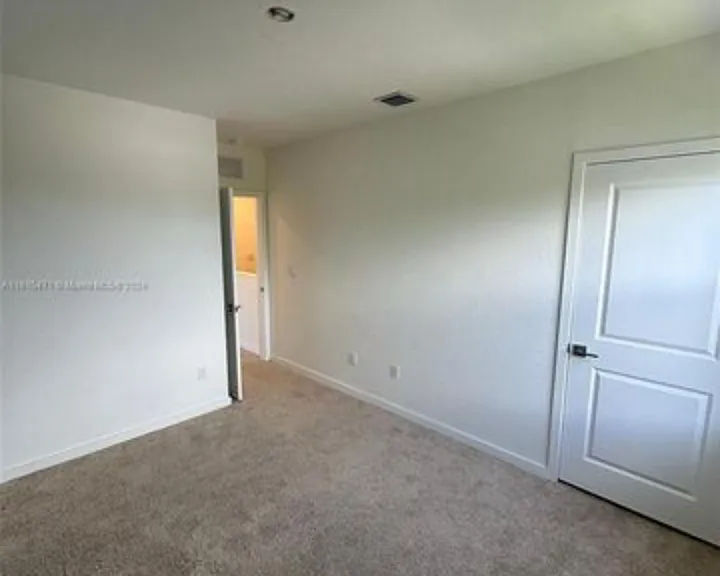 2-846 SE 19th St #846 — Photo 10