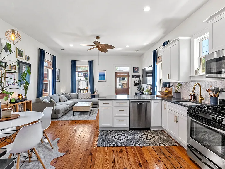 177 Fishburne St — Photo 16