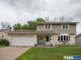 2645 W 35th St, Davenport, IA 52806