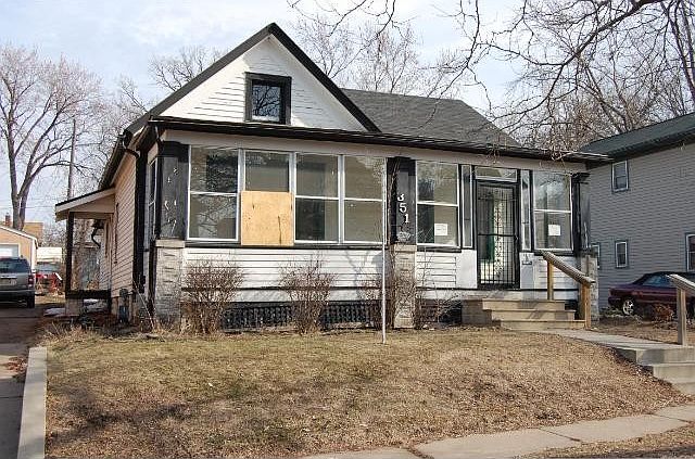 1st image of 351 Magnolia Ave E