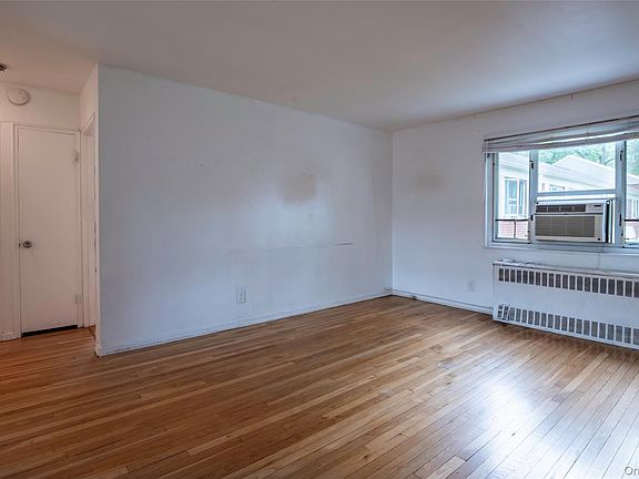 3rd image of 225-24 Manor Road #814