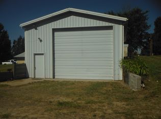 310 Petersons #2, Lewellen, NE 69147