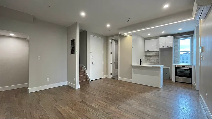 Rented by Doorway NYC, LLC | media 13