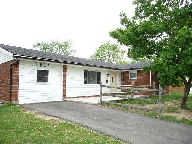 1st image of 1614 Ash Pl