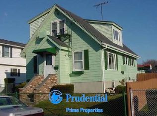 34 Middleton Ave #1, Newport, RI 02840