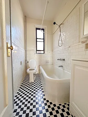 Rented by Brooklyn Property Group LLC | media 6
