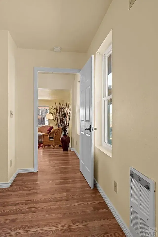 1 bed, 692 sqft, $900 — Photo 4