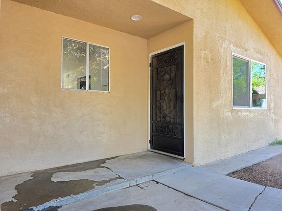 2nd image of 1324 Hume Dr