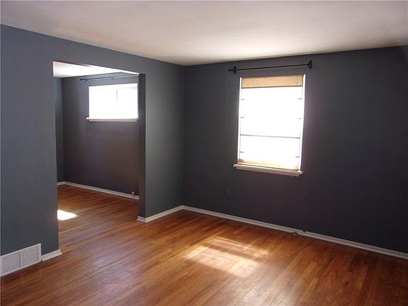 4th image of 342 Pennoak Dr